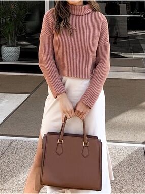 Abercrombie & Fitch Dusty Rose Cropped Turtleneck Sweater